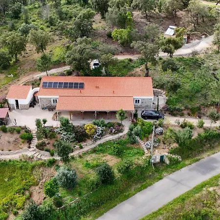 Casa De Celebrar A Vida Holiday home *